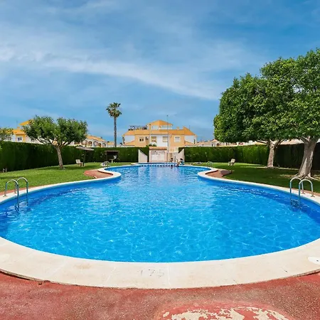 Apartamento Con Piscina Los Altos